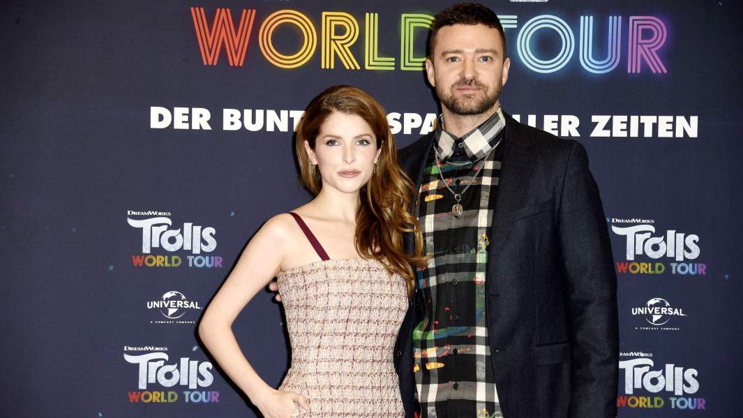 Актеры Джастин Тимберлейк и Анна Кендрик