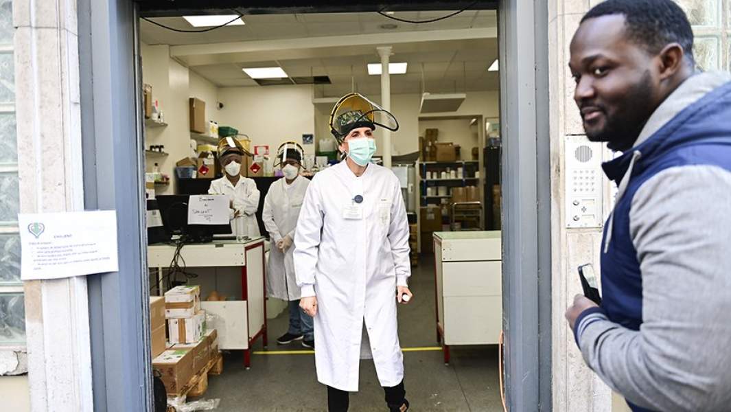 Картина карантина: как выживает Париж во время эпидемии