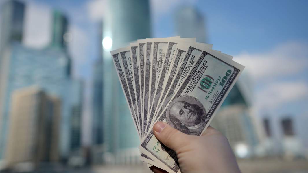 валюта доллары 