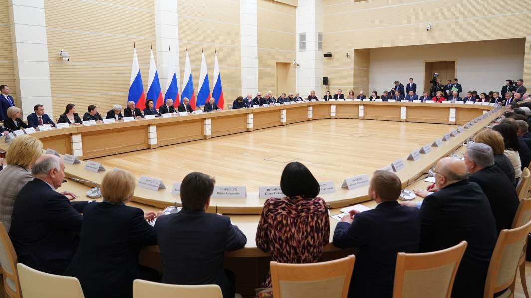 Президент РФ Владимир Путин проводит встречу с рабочей группой по подготовке предложений о внесении поправок в Конституцию Российской Федерации. 13 февраля 2020 года