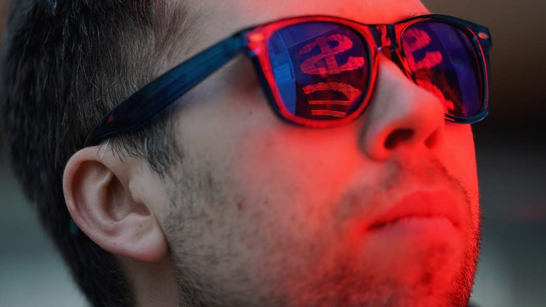 курс валют отражение в очках