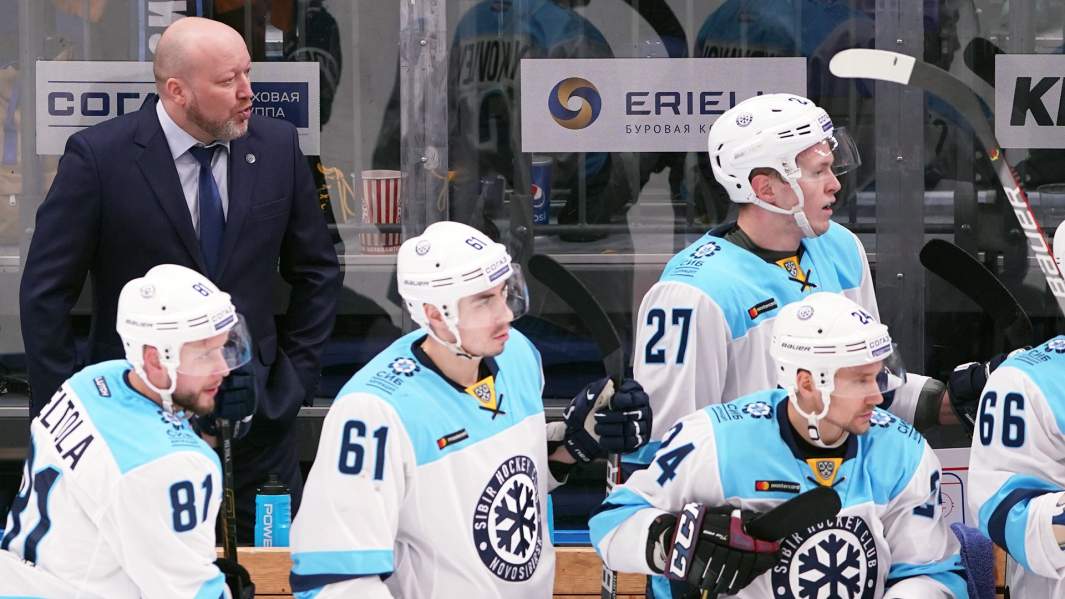 Хоккеисты ФК «Сибирь»