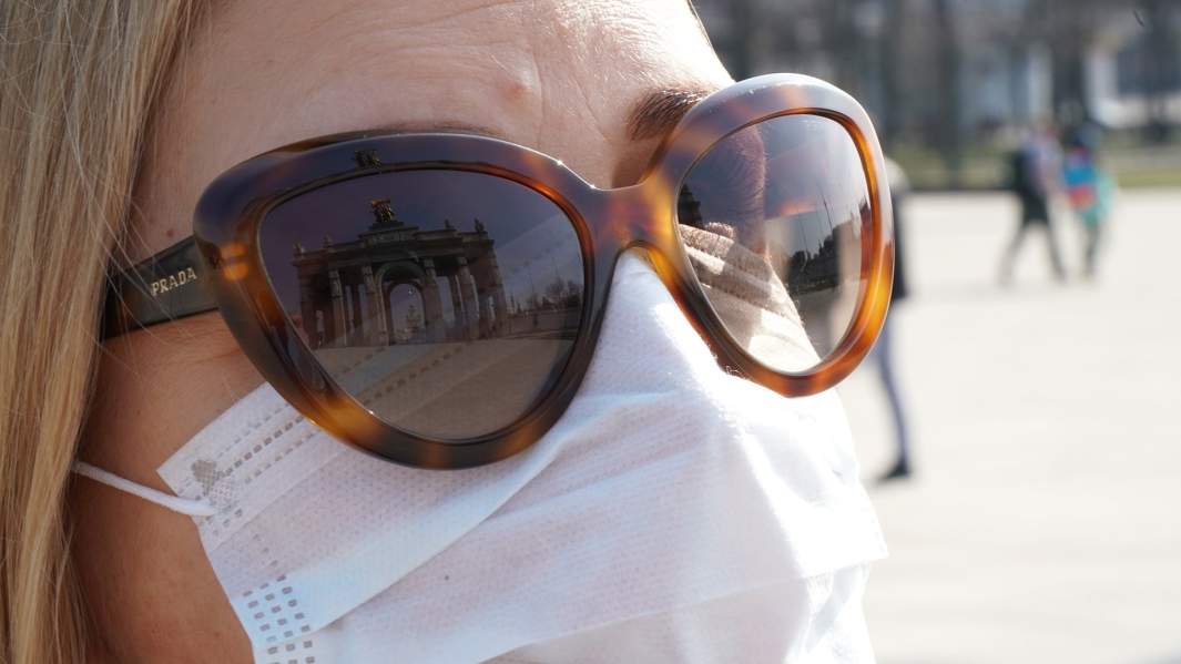 За всеми парами: полиция будет провожать до дома нарушителей карантина