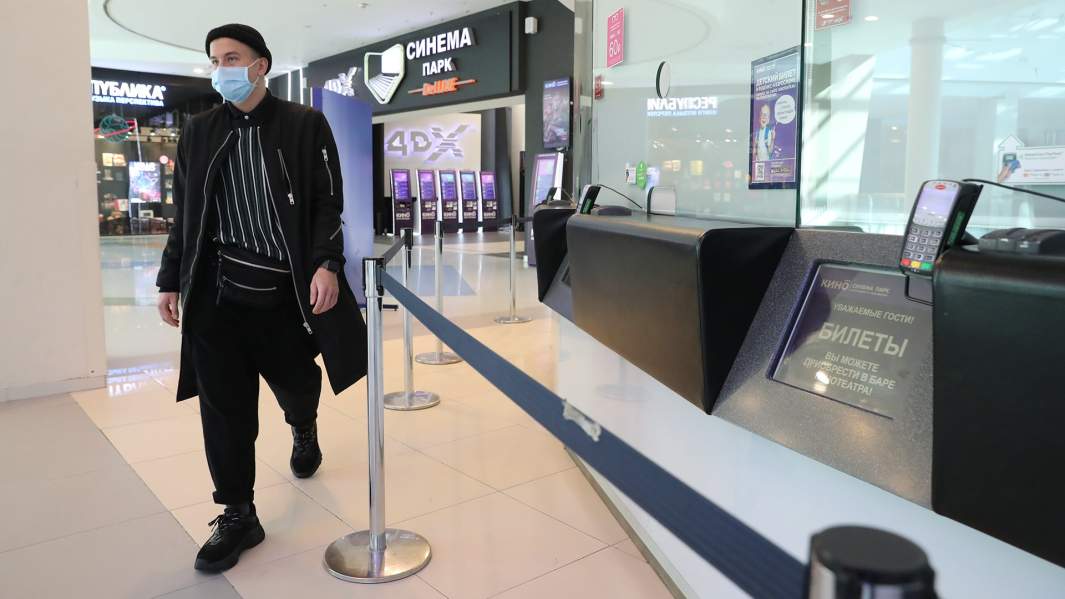 Закрытый кинотеатр в одном из торговых центров Москвы
