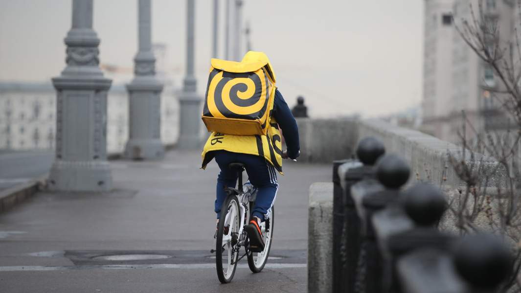 Нал не удал: ритейлеры требуют снизить эквайринг на время пандемии