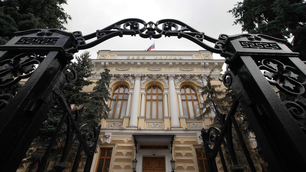 Нал не удал: ритейлеры требуют снизить эквайринг на время пандемии