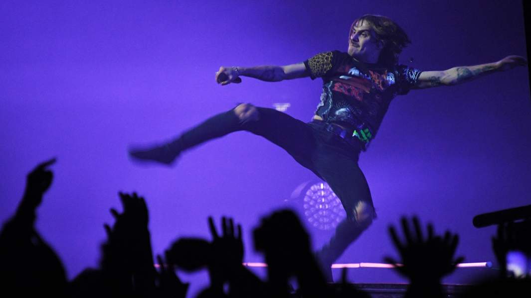 Вокалист группы LITTLE BIG Илья Прусикин