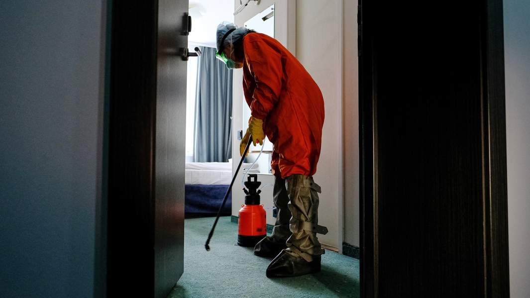 Санитарная обработка гостиничного номера