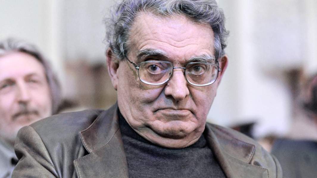 Лауреат Национальной литературной премии «Большая книга» писатель Леонид Зорин, занявший третье место, на церемонии награждения в Доме Пашкова. 27 ноября 2009 года