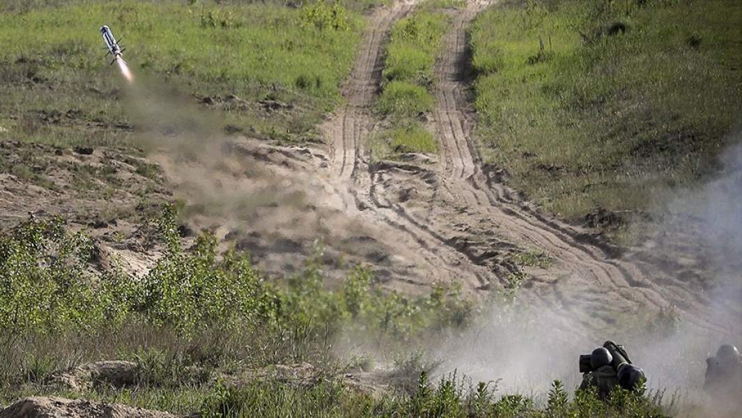Испытания американских противотанковых ракетных комплексов Javelin на Украине
