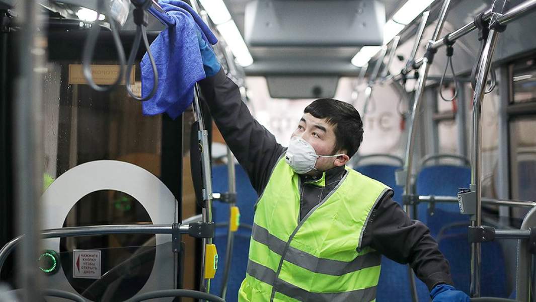 Дезинфекция электробусов в троллейбусном парке № 6