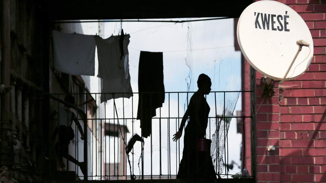 Тень женщины