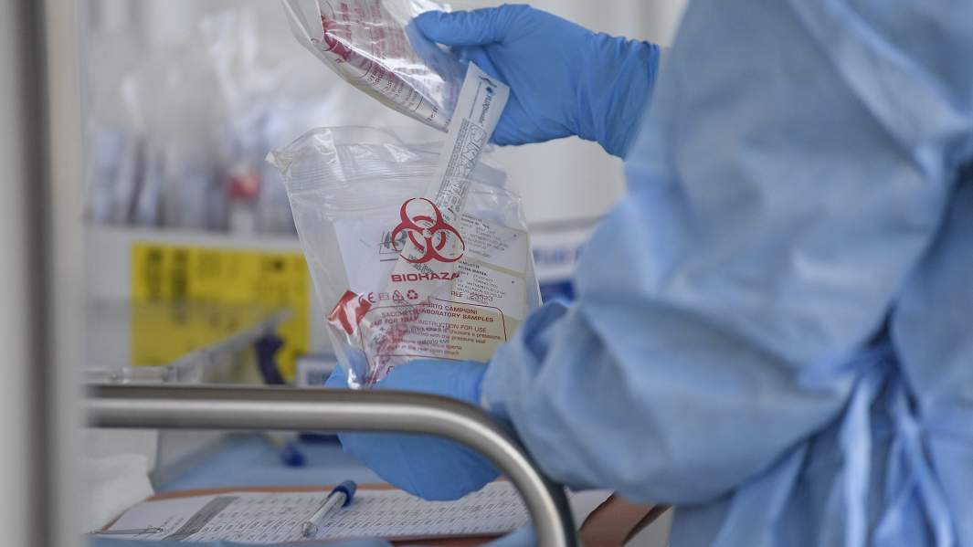 Чем докажешь: туристов могут обязать получать иммунные паспорта