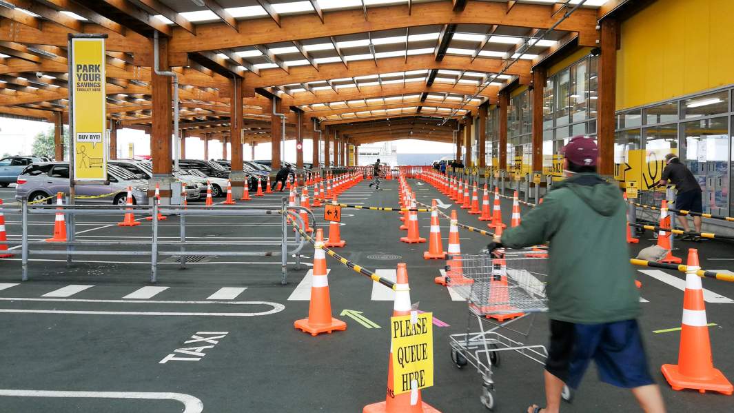 Парковка перед супермаркетом в Новой Зеландии