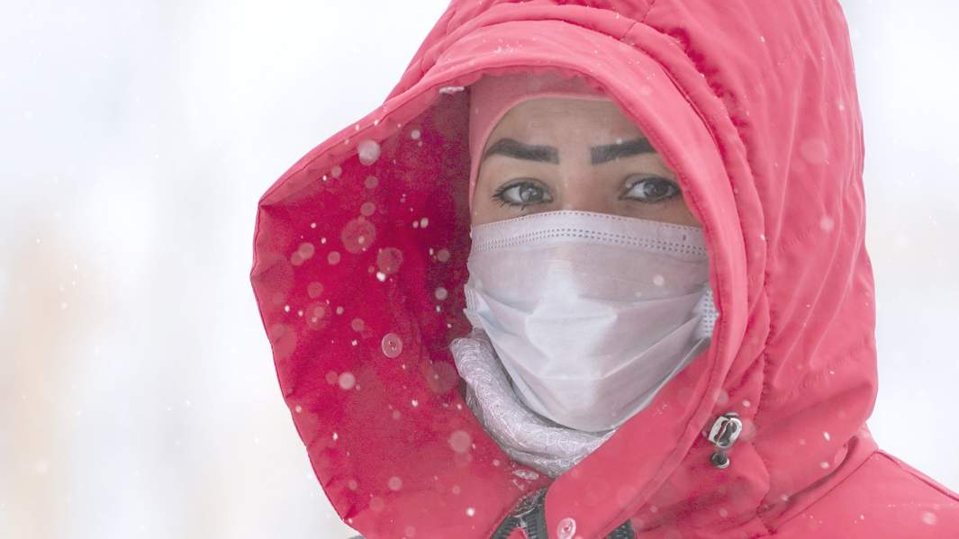 вирус маска девушка