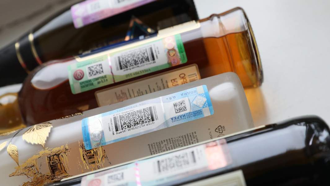 Алкогольная пауза: россияне сокращают покупки спиртного во время эпидемии