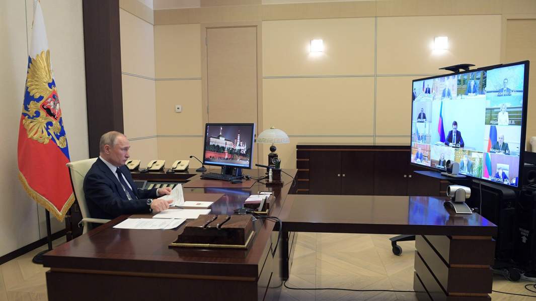 Президент РФ Владимир Путин проводит в режиме видеоконференции совещание с членами правительства РФ