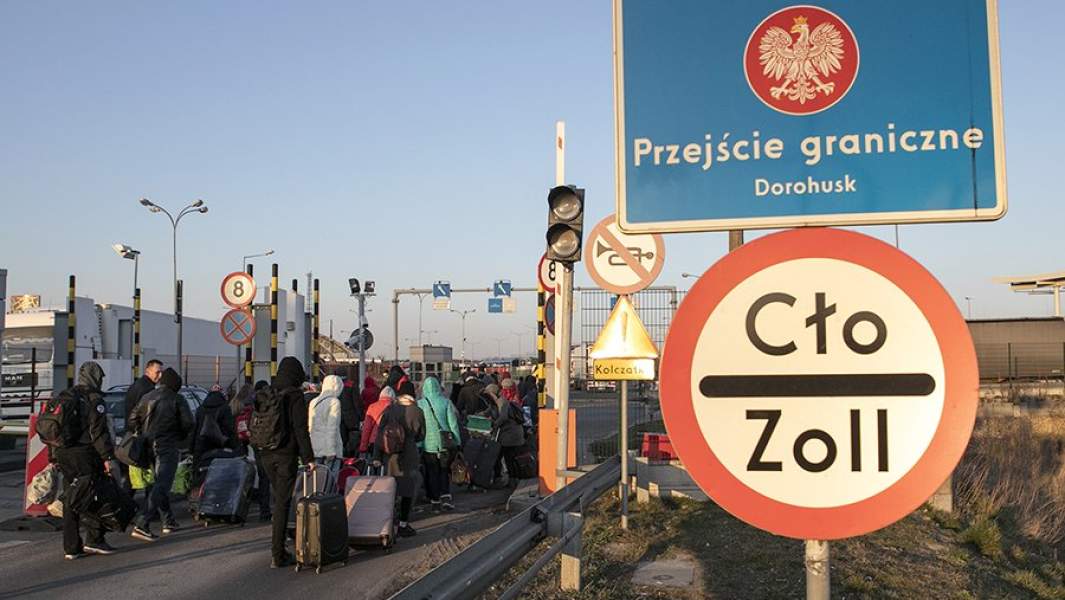 «Пан выгнал с чемоданом»: украинские гастарбайтеры бегут из Европы