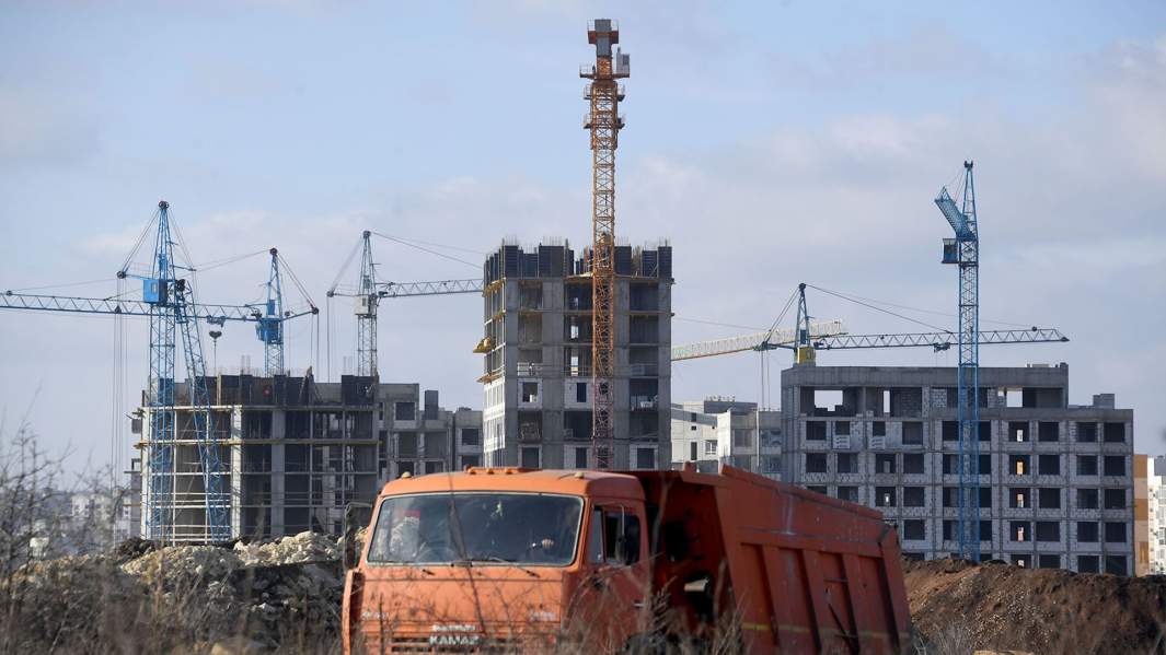 стройка кран новое жилье 