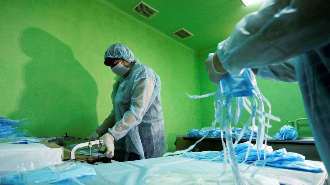 Производство масок в Донецке