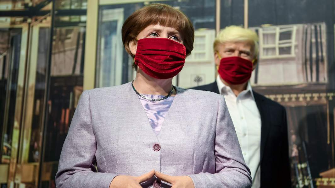 Восковые фигуры Ангелы Меркель и Дональда Трампа