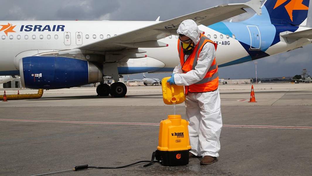 Дезинфекция самолета