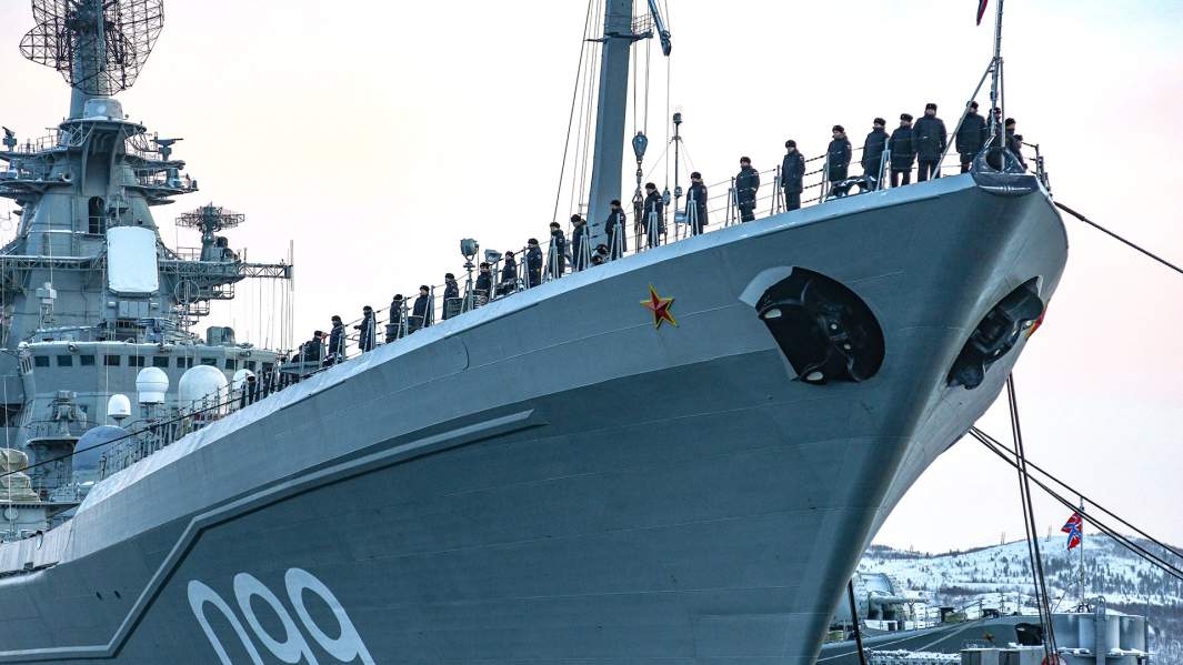 Тяжёлый атомный ракетный крейсер Северного флота РФ Петр Великий