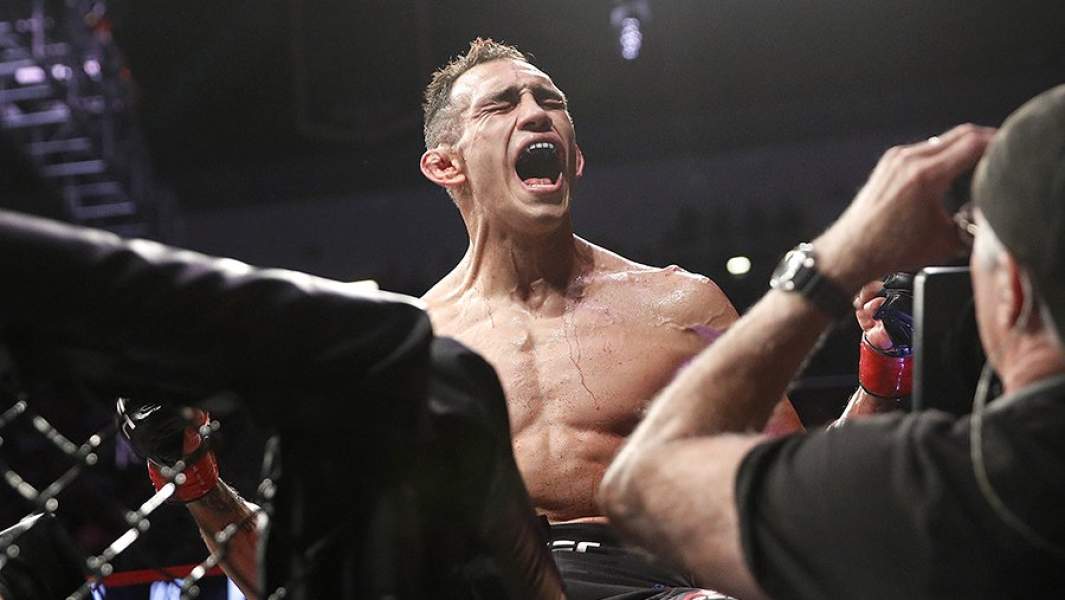 Американский боец смешанных единоборств Тони Фергюсон