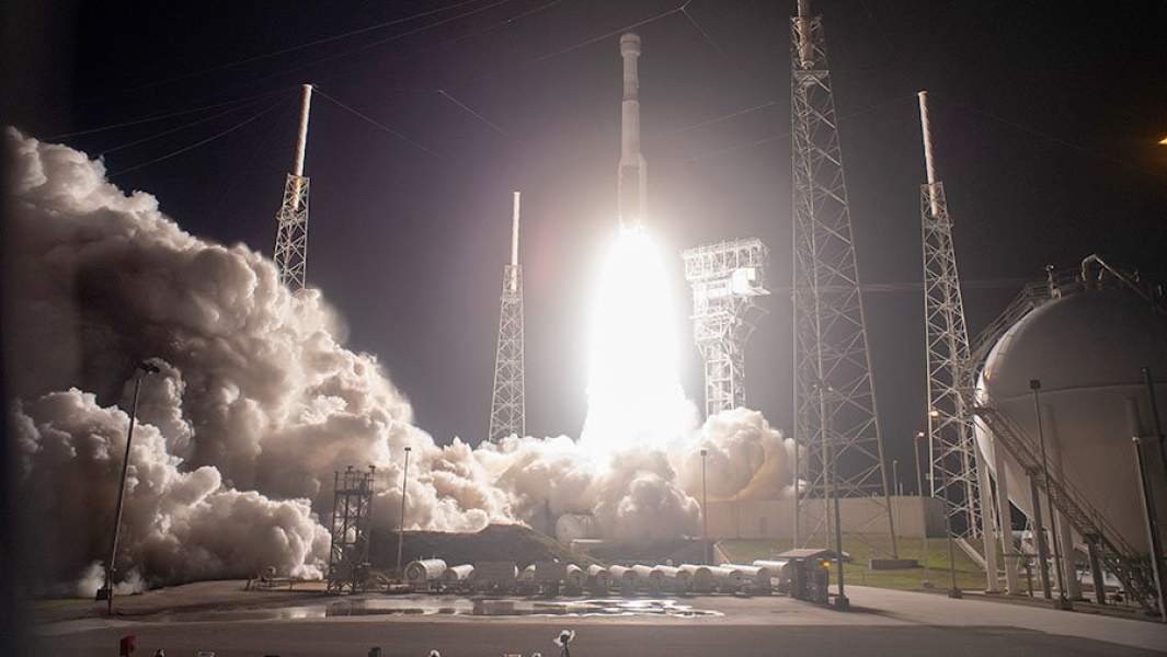 Космический корабль Boeing CST-100 Starliner