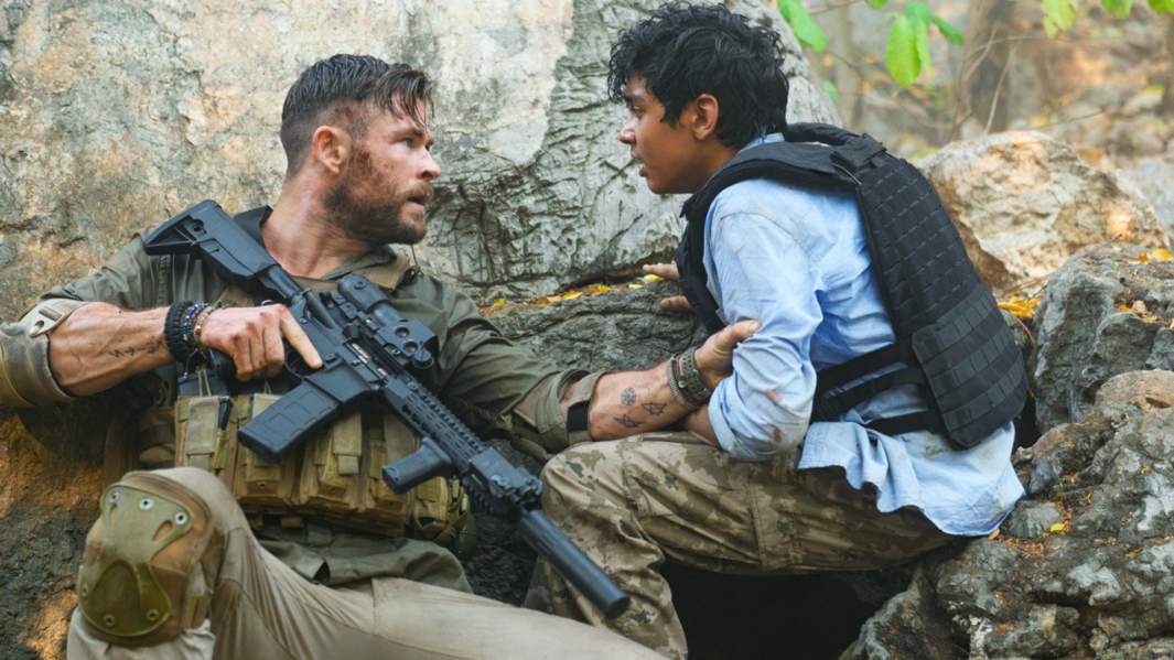 Кадр из фильма «Тайлер Рейк: Операция по спасению»