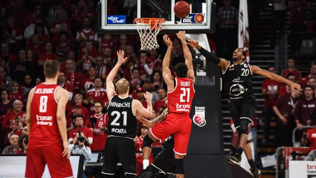 Остин Холлинз