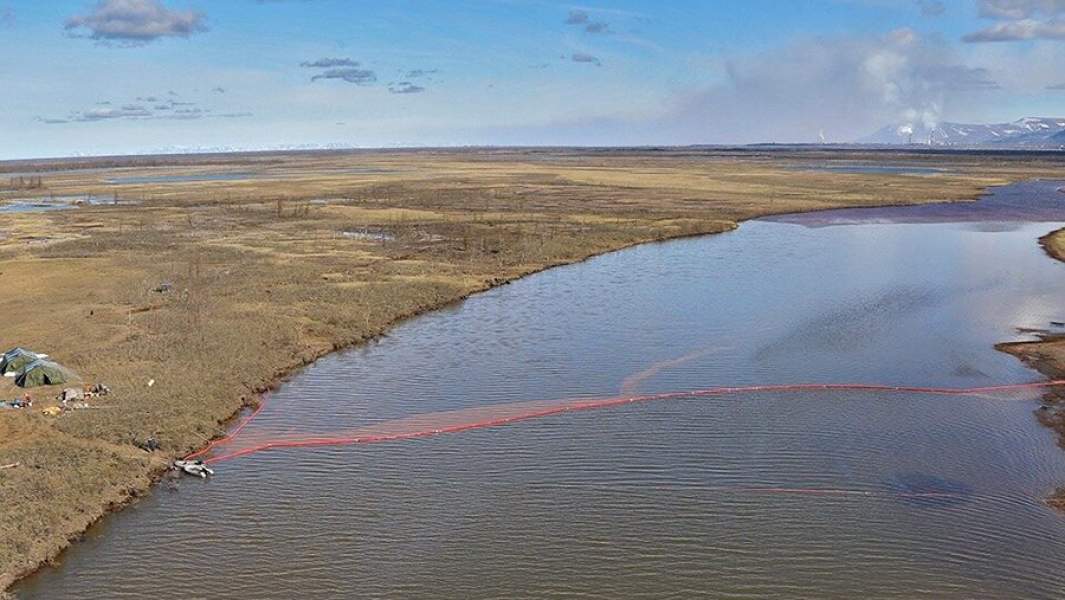 Боновое заграждение на реке Амбарной