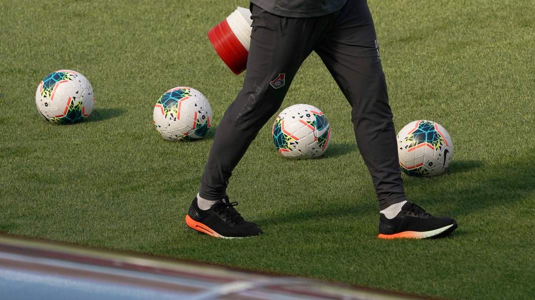 спорт футбол мачт локомотив оренбург