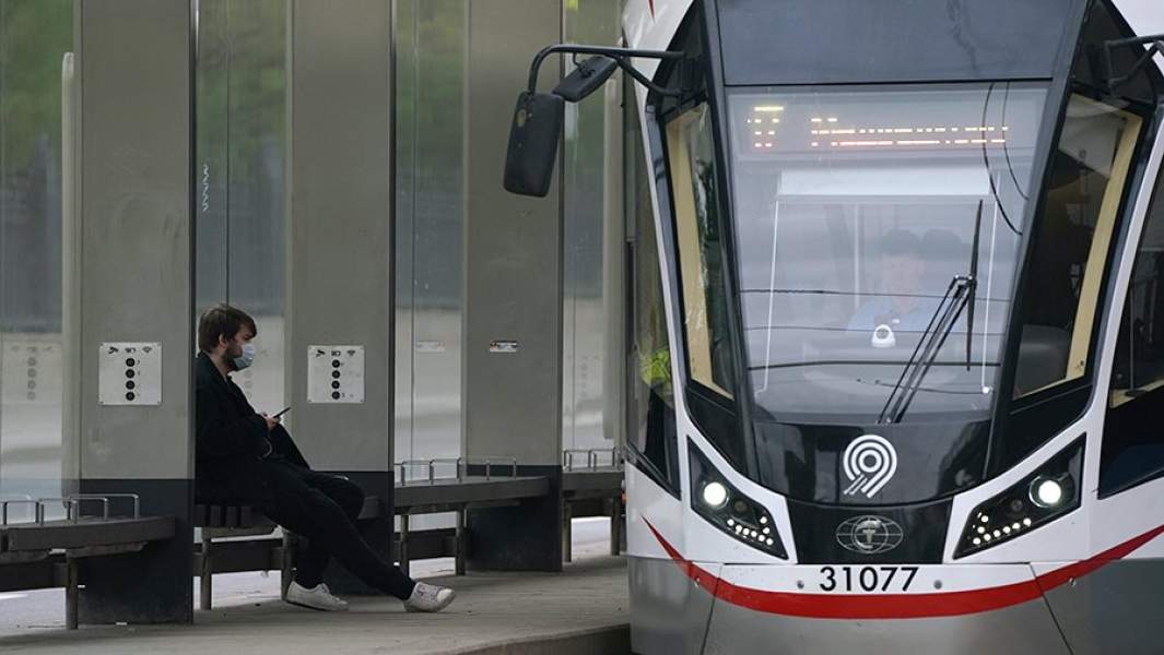 Трамвай на улице Москвы