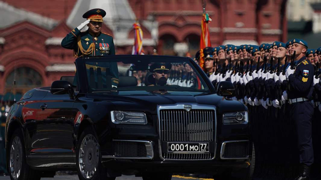 Победная традиция: как проходил юбилейный парад в Москве