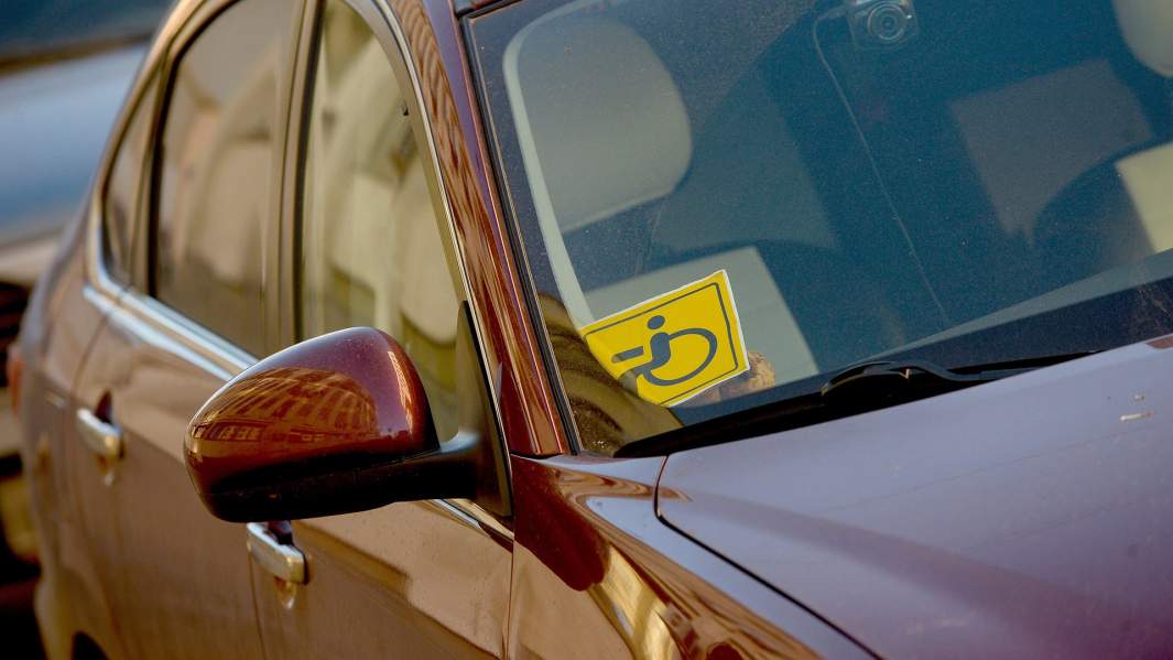 знак инвалид