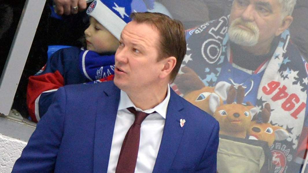 Главный тренер хоккейного клуба «Торпедо» Петерис Скудра