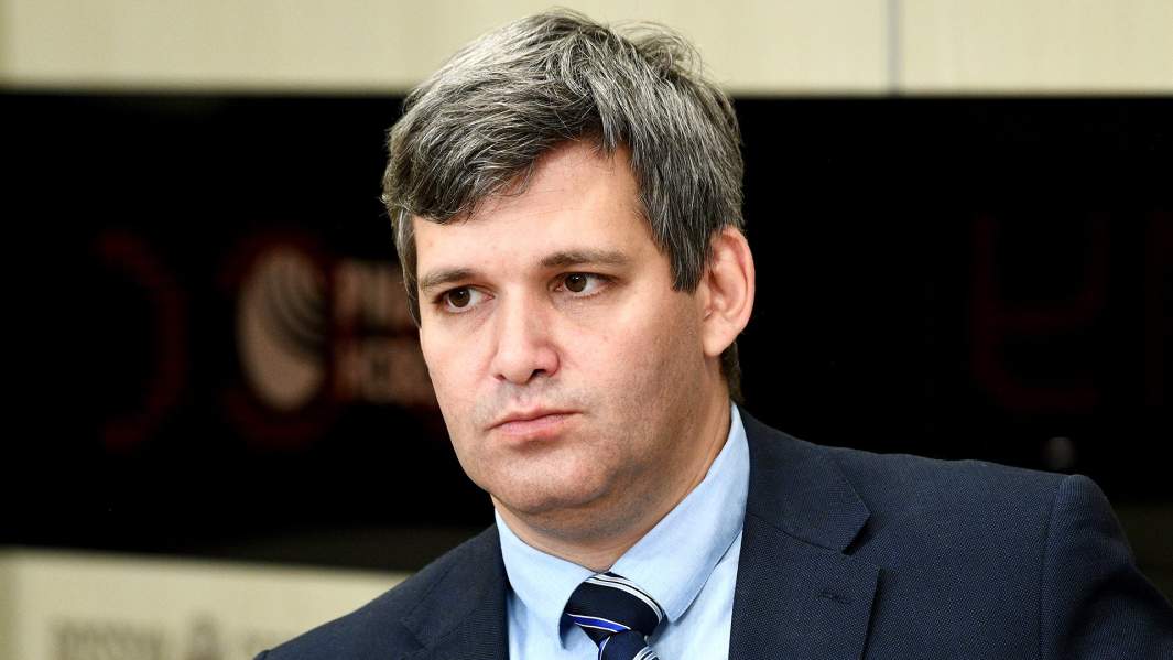 Спивак политолог последнее. Спивак Минздрав.