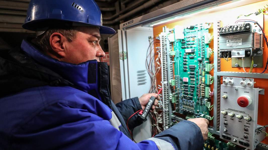 Механизм подъема: для замены старых лифтов не хватает 150 млрд рублей