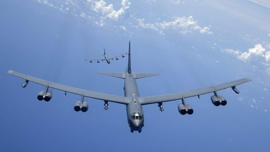 Американский стратегический бомбардировщик B-52H