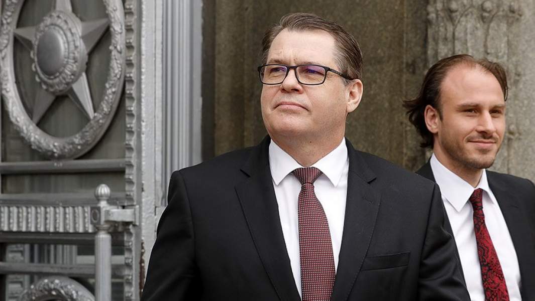 Посол Чехии в России Витезслав Пивонька (слева)