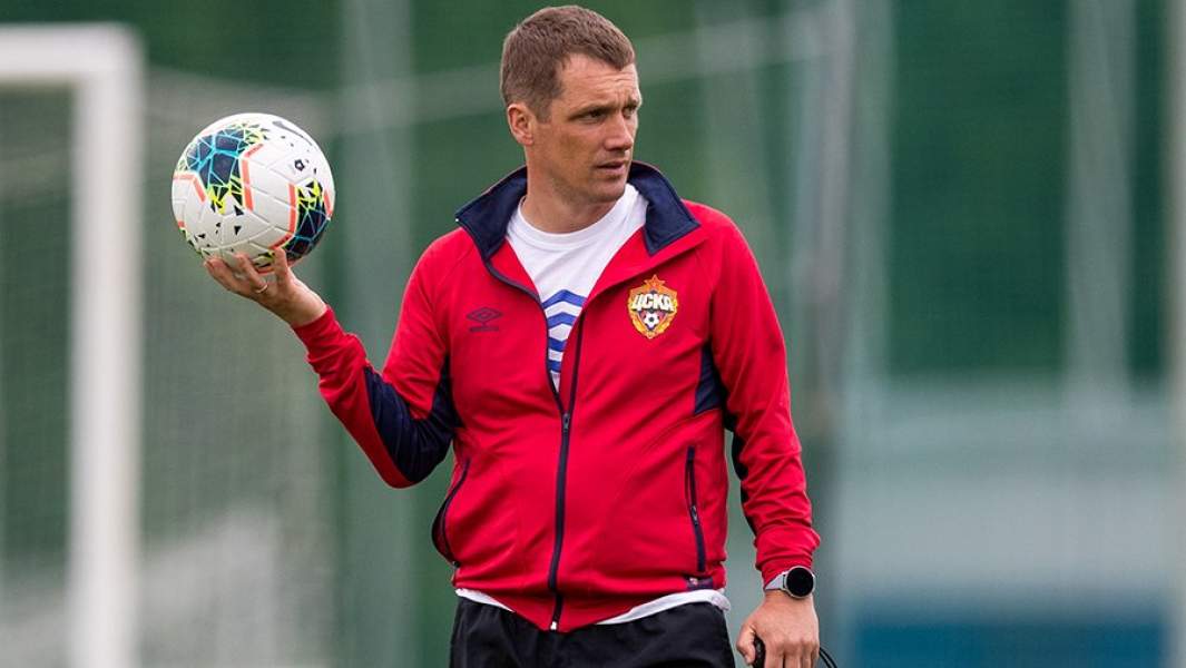 Главный тренер ПФК ЦСКА Виктор Гончаренко