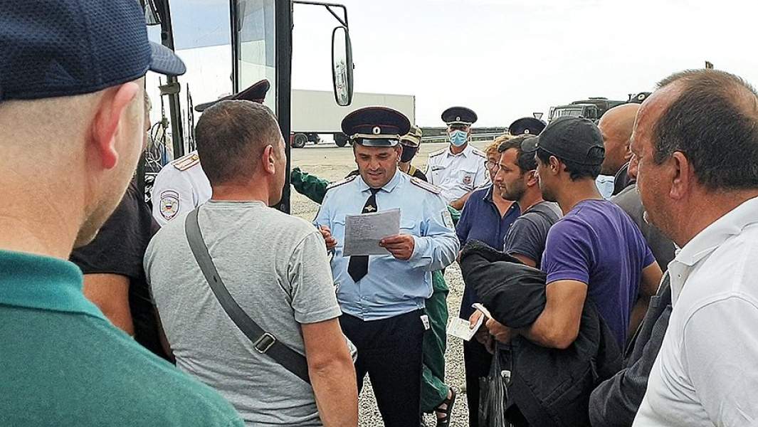 Граждане Азербайджана, ожидающие отправки на родину
