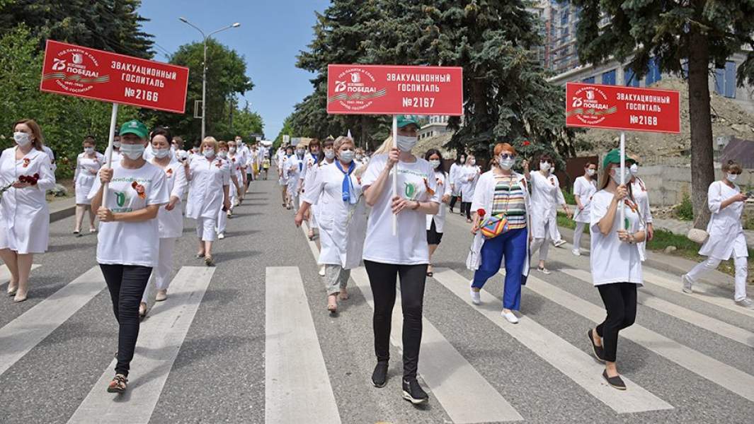 Марш врачей в честь Победы в ВОВ в Железноводске