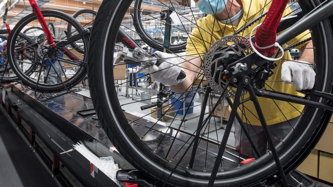 Покатило: пандемия подхлестнула спрос на велосипеды