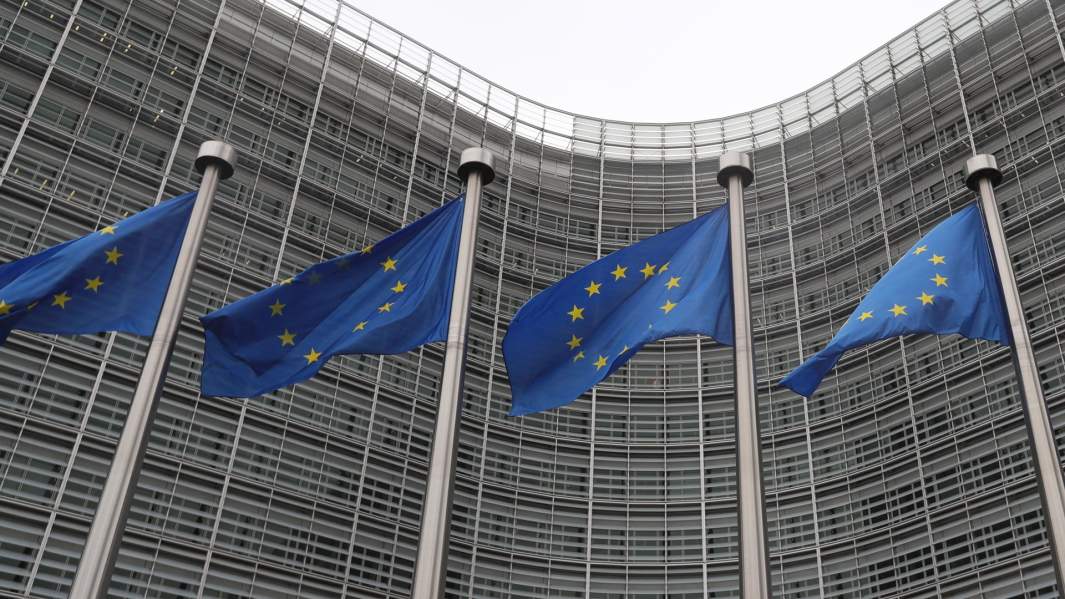 Пакет брать будут: ЕС обсудит санкции против россиян из-за атак на бундестаг