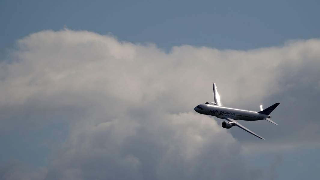 Самолет МС-21 