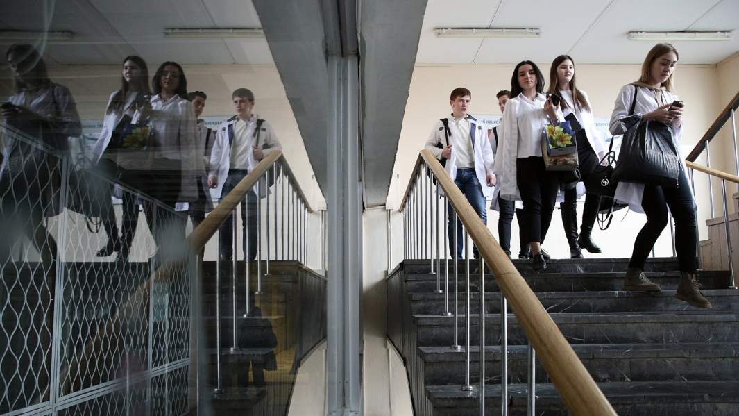 Выпускники