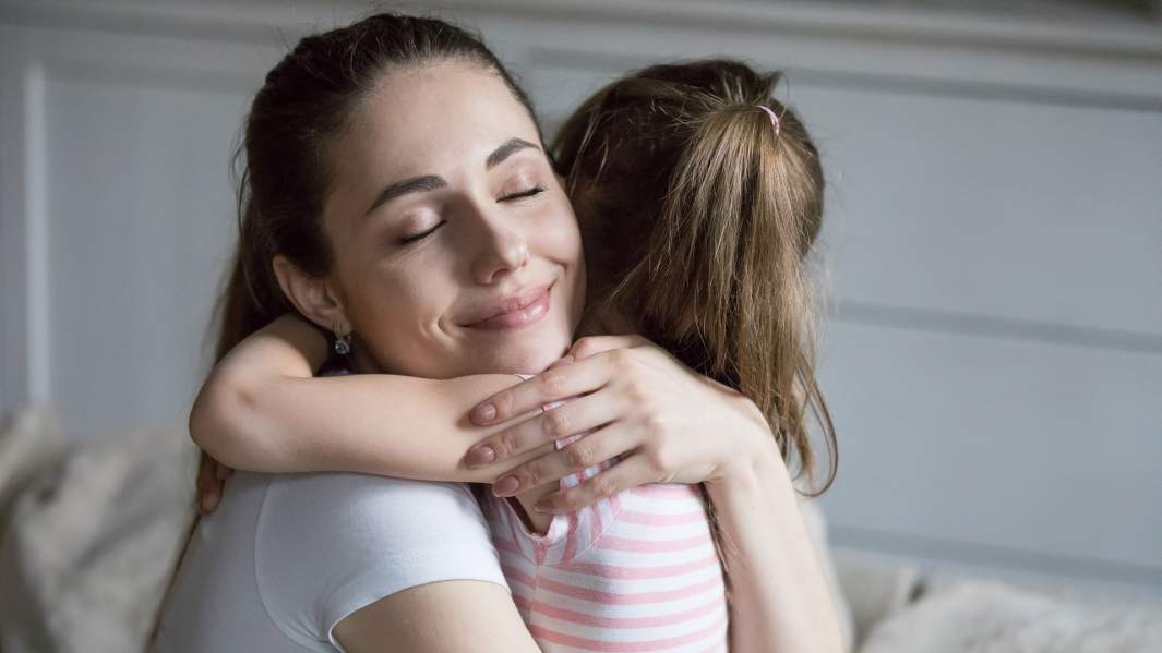 Без лишних смотрин: в России начали усыновлять детей в онлайн-режиме