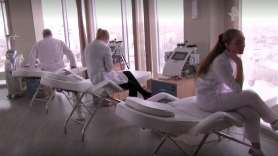 Сотрудники медицинского центра в Хабаровске